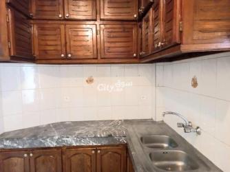 Apparemment à vendre - 6