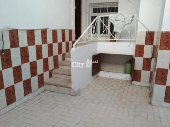 Apparemment à vendre - 9