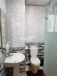 Apparemment  à vendre - 7