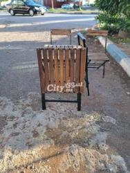 طاولات وكراسي قابلة للطي مصنوعة من الحديد و الخشب - 8