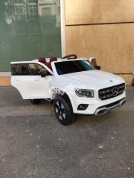 ✅ *La voiture Mercedes 4*4 - 2