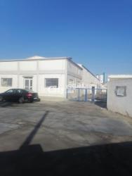 A vendre local de 3 hangars - 2