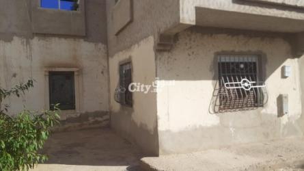 منزل بحديقة ومرآب سيارة و 2فصاد - 2